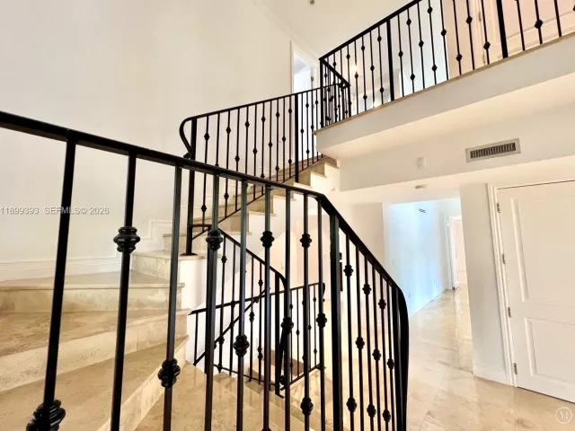 Дом в аренду по адресу 573 Satinwood Dr - фото 6693432