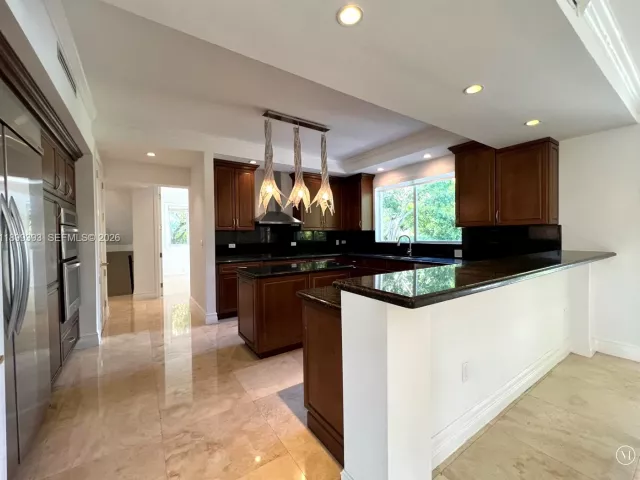 Дом в аренду по адресу 573 Satinwood Dr - фото 6693435