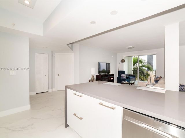 Продажа квартиры #4607 - фото 6694670