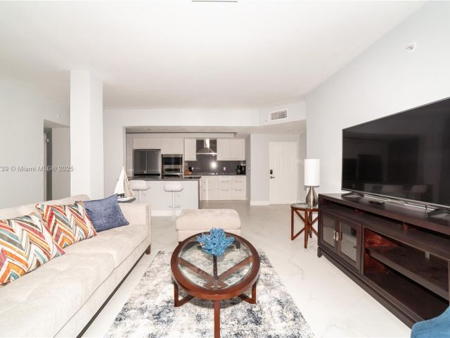 Продажа квартиры #4607 - фото 6694677