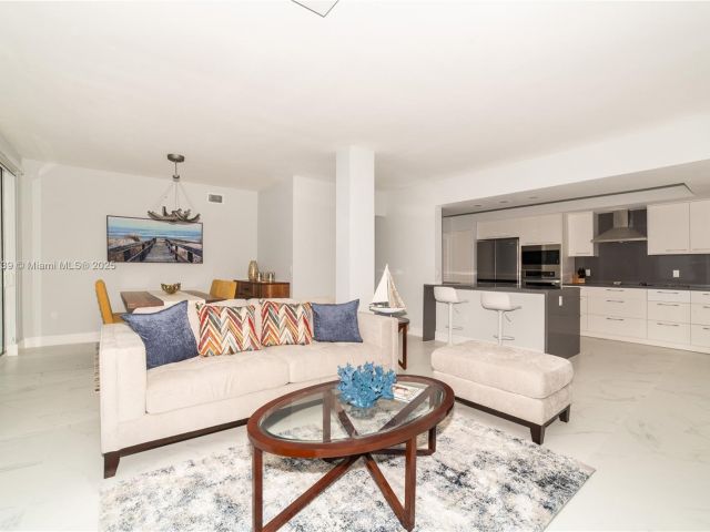 Продажа квартиры #4607 - фото 6694682