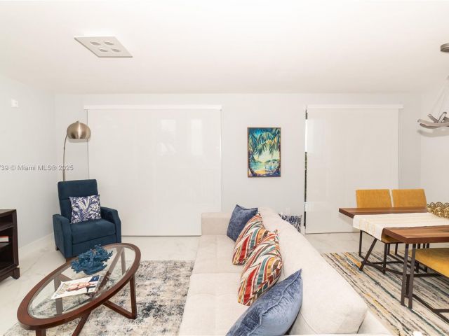 Продажа квартиры #4607 - фото 6694686