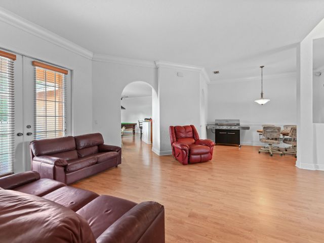 Продажа дома по адресу 11130 66th Street N - фото 6712908