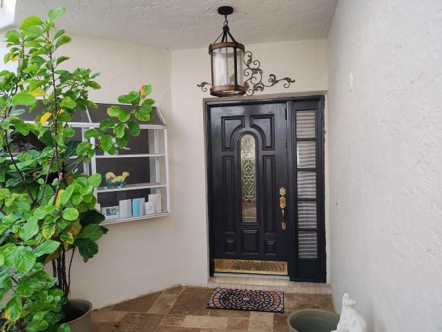 Продажа дома по адресу 906 Dickens Place - фото 6711474