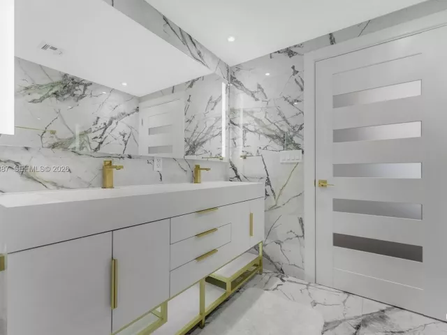 Продажа квартиры #3802 - фото 6700732