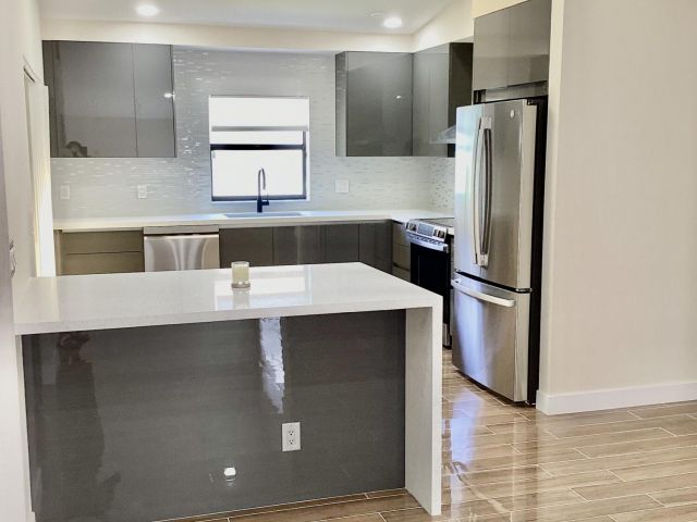 Дом в аренду по адресу 8895 Old Pine Road 4 - фото 6695454