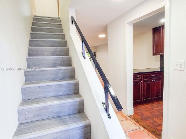 Дом в аренду по адресу 1901 NW S River Dr 61F - фото 7442562