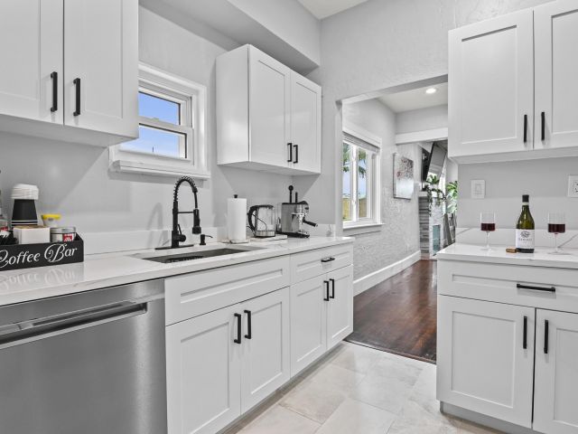 Продажа дома по адресу 424 Malverne Road - фото 6708353