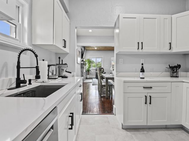 Продажа дома по адресу 424 Malverne Road - фото 6708356