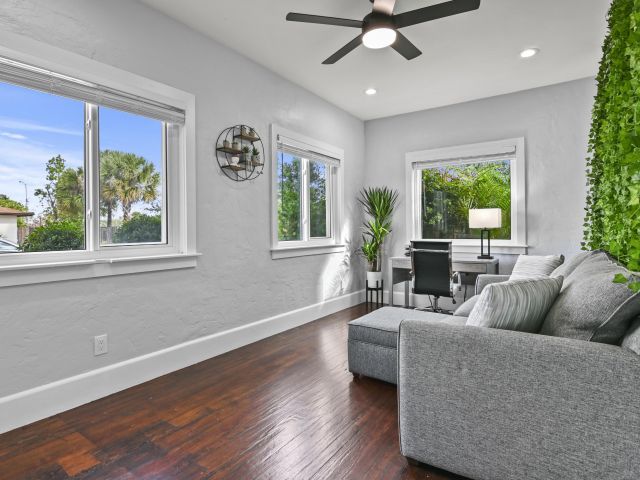 Продажа дома по адресу 424 Malverne Road - фото 6708357