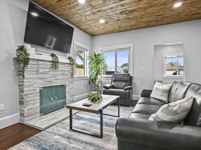 Продажа дома по адресу 424 Malverne Road - фото 6708362