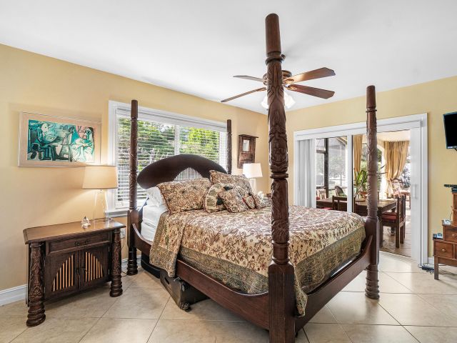 Дом в аренду по адресу 3509 NW 26th Court - фото 6786695