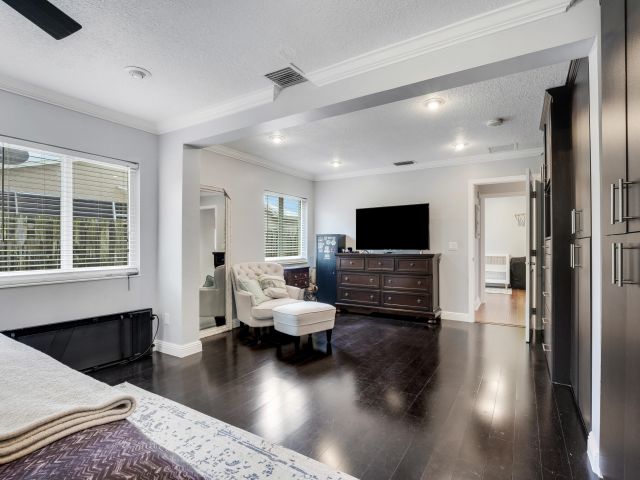 Продажа дома по адресу 22672 SW 54th Avenue - фото 6696944