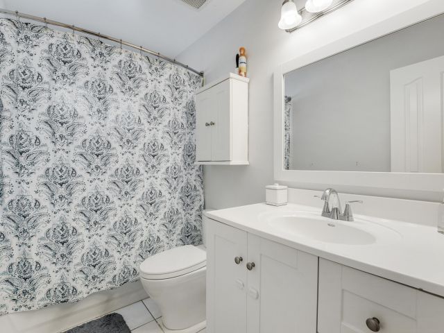 Продажа дома по адресу 22672 SW 54th Avenue - фото 6696946