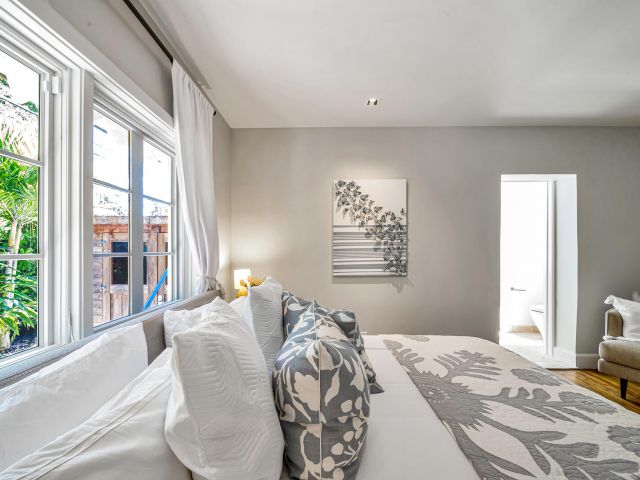 Продажа дома по адресу 300 Barcelona Road - фото 6712878