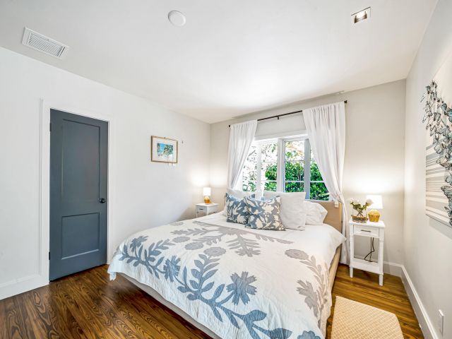 Продажа дома по адресу 300 Barcelona Road - фото 6712879