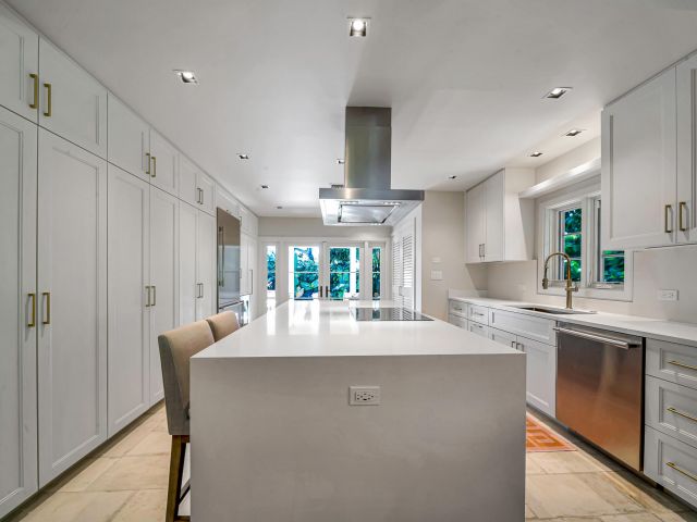 Продажа дома по адресу 300 Barcelona Road - фото 6712886