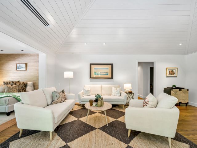 Продажа дома по адресу 300 Barcelona Road - фото 6712895