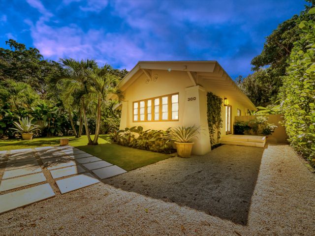 Продажа дома по адресу 300 Barcelona Road - фото 6712896