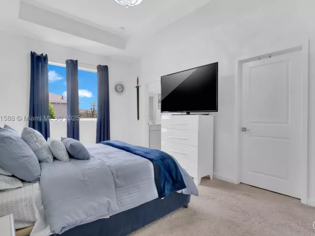 Продажа дома по адресу 856 SE 16th Ct - фото 8028551