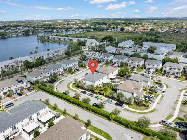 Продажа дома по адресу 856 SE 16th Ct - фото 9067213
