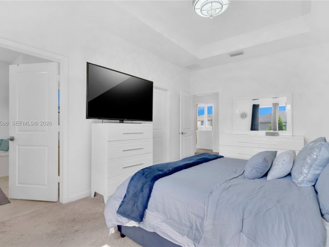 Продажа дома по адресу 856 SE 16th Ct - фото 6728797
