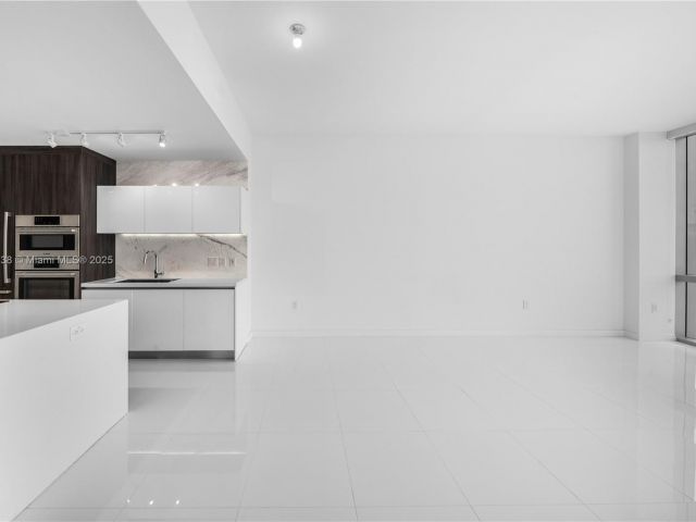 Продажа квартиры #2106 - фото 6695273