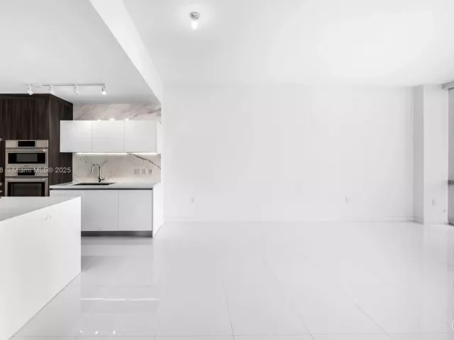 Продажа квартиры #2106 - фото 6695273