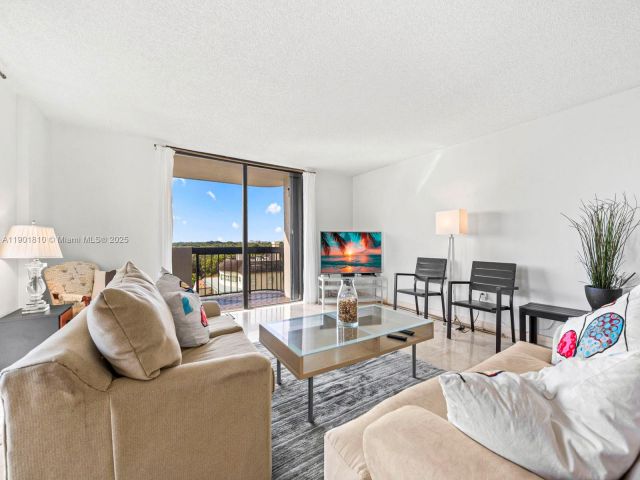 Квартира в аренду номер902 - фото 6697902