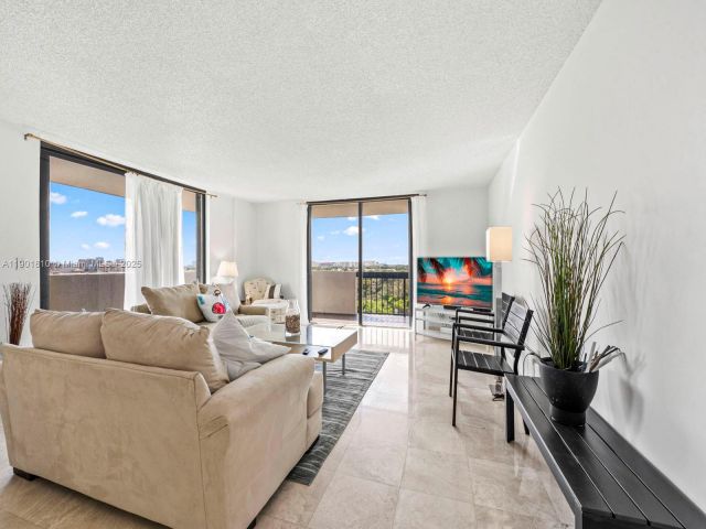 Квартира в аренду номер902 - фото 6697903