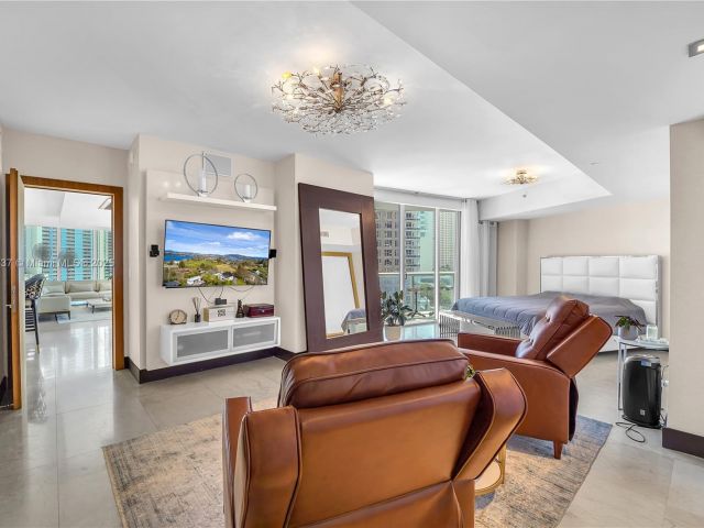 Квартира в аренду номер1001 - фото 6697575