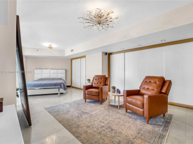 Квартира в аренду номер1001 - фото 6697576