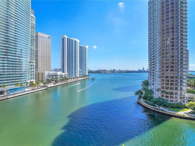 Квартира в аренду номер1001 - фото 6697578