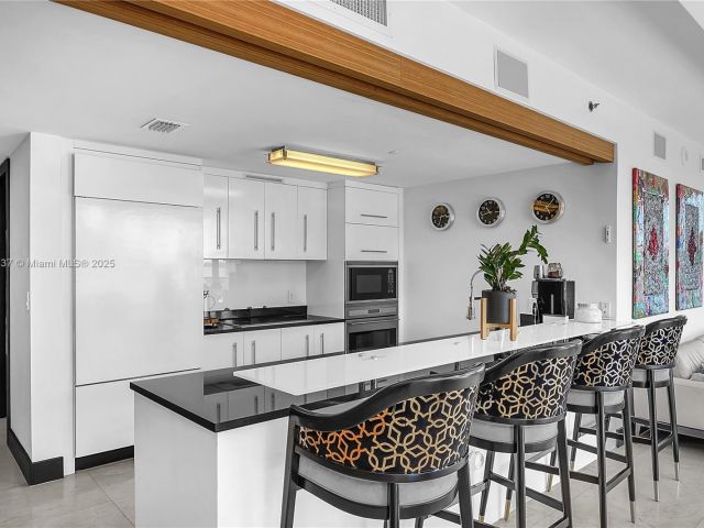 Квартира в аренду номер1001 - фото 6697584