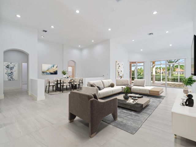 Продажа дома по адресу 8734 Lakes Boulevard - фото 6719616