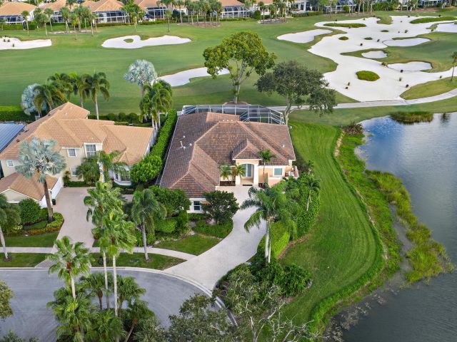 Продажа дома по адресу 8734 Lakes Boulevard - фото 6719622