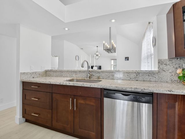 Дом в аренду по адресу 5328 Buckhead Circle 2020 - фото 6697718