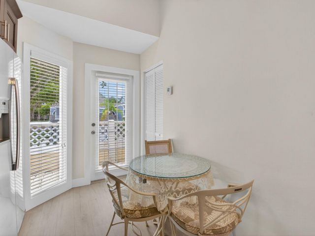 Дом в аренду по адресу 5328 Buckhead Circle 2020 - фото 6697732