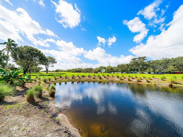 Продажа дома по адресу 4952 Bocaire Boulevard - фото 6697754