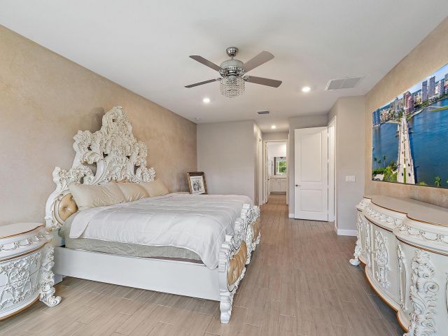 Продажа дома по адресу 10616 Starling Way - фото 6719587