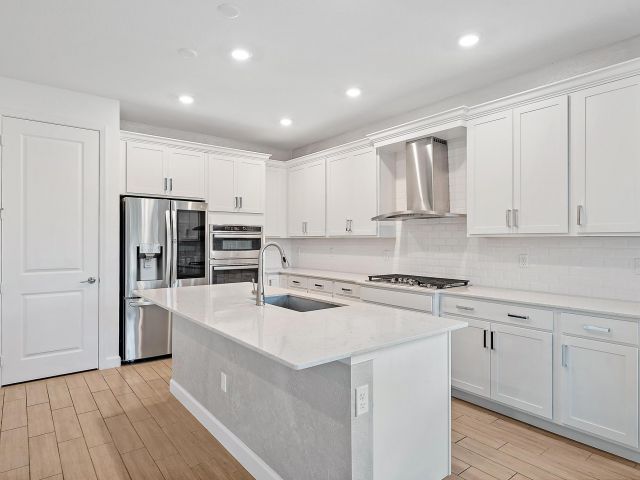 Продажа дома по адресу 10616 Starling Way - фото 6719593