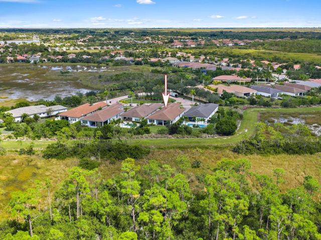 Продажа дома по адресу 10616 Starling Way - фото 6719600