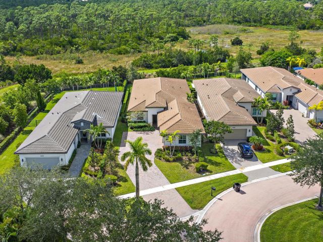 Продажа дома по адресу 10616 Starling Way - фото 6719604