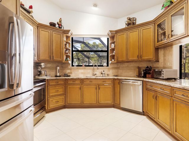 Продажа дома по адресу 10767 Boca Woods Lane - фото 6697759