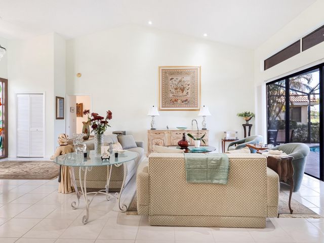 Продажа дома по адресу 10767 Boca Woods Lane - фото 6697765