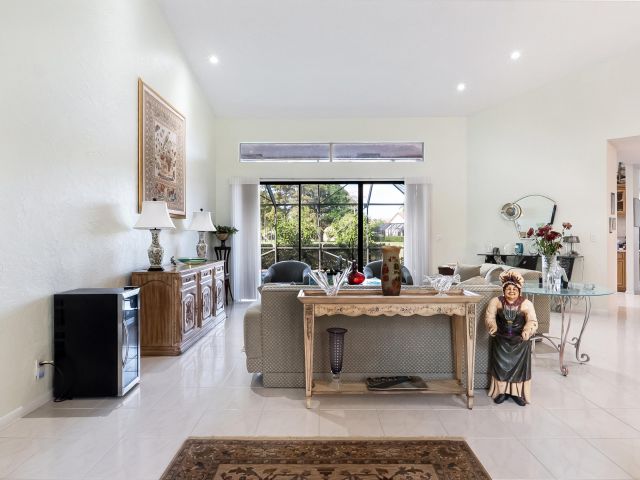 Продажа дома по адресу 10767 Boca Woods Lane - фото 6697766