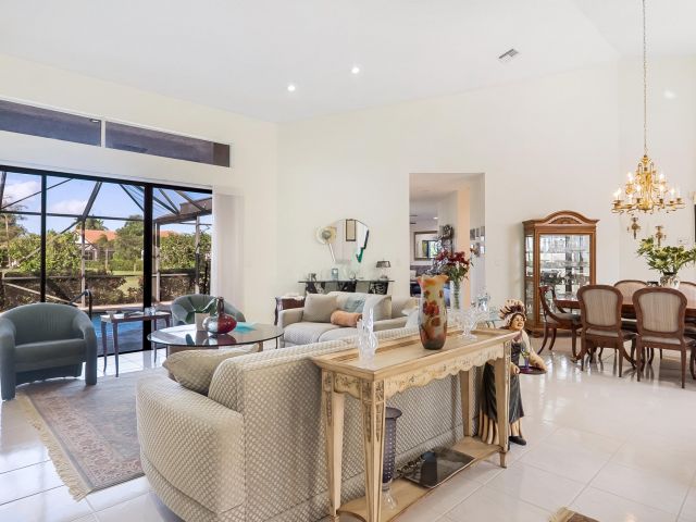 Продажа дома по адресу 10767 Boca Woods Lane - фото 6697767