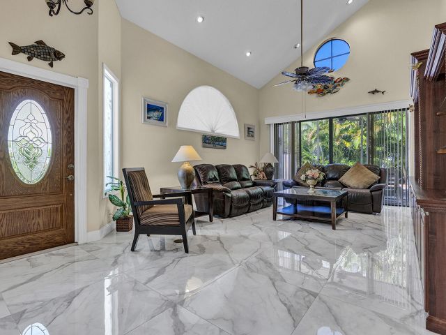 Продажа дома по адресу 341 Pelican Way - фото 6707895