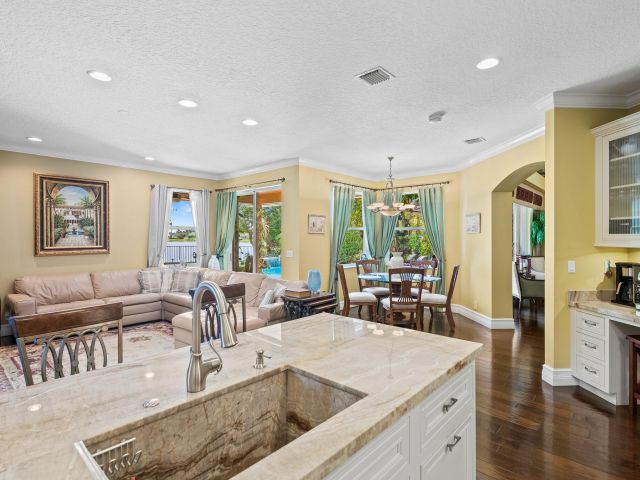 Продажа дома по адресу 21167 Falls Ridge Way - фото 6699844