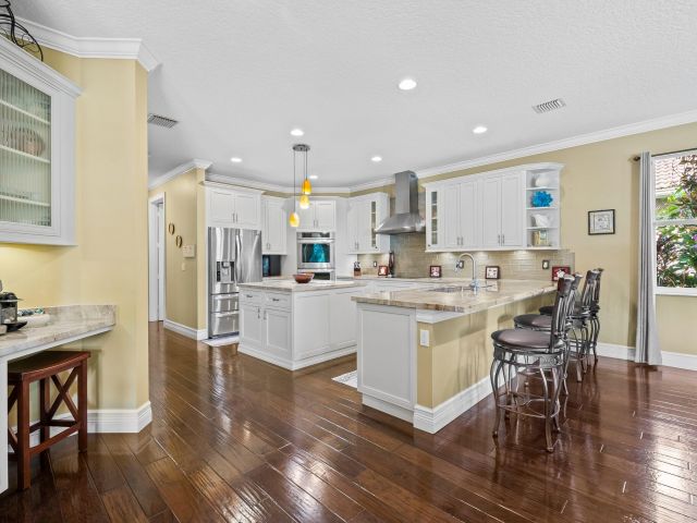 Продажа дома по адресу 21167 Falls Ridge Way - фото 6699845